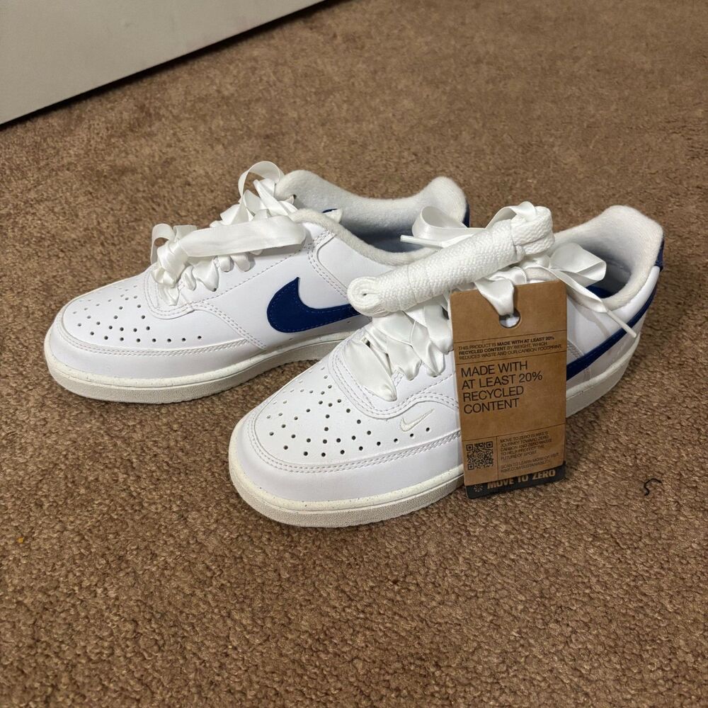 Nike court vision low womens sneaker white and blue sze 6